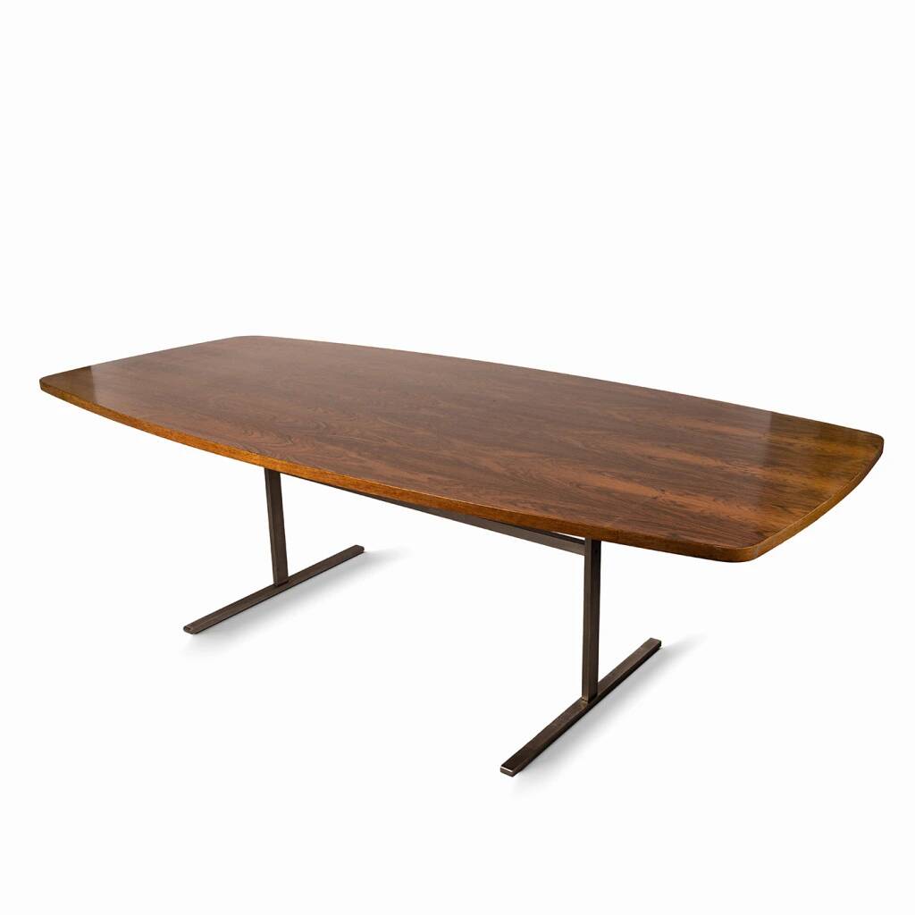 Dining table in palisander veneer with semi-matt lacquer finish