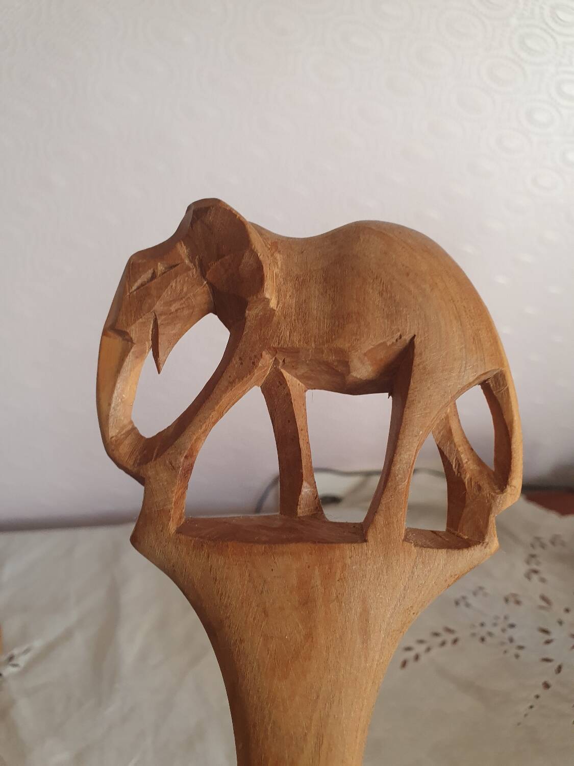 Couverts de service n bois sculpté art populaire vintage