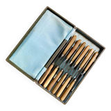 Set de 12 couteaux manche en corne