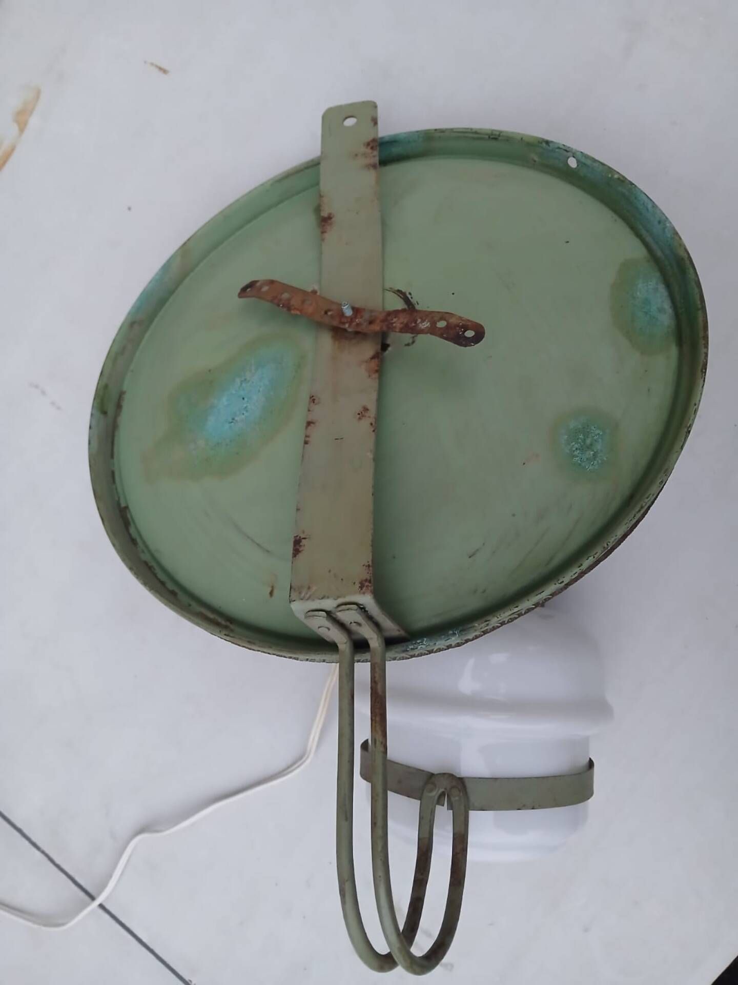 Antique oil wall lamp – Sun mirror and white opaline