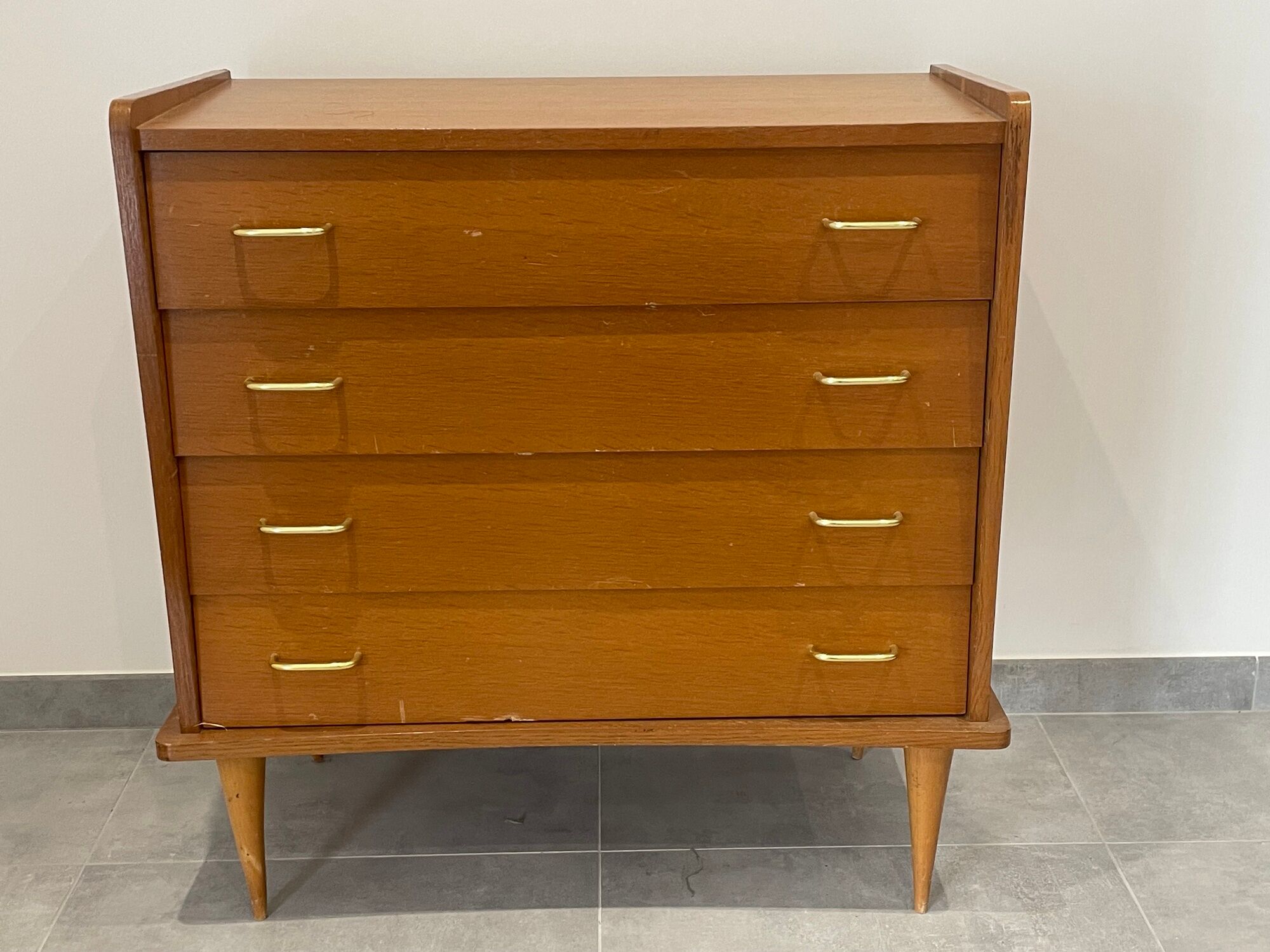 Chest of drawers 4 drawers vintage 1970 to restore