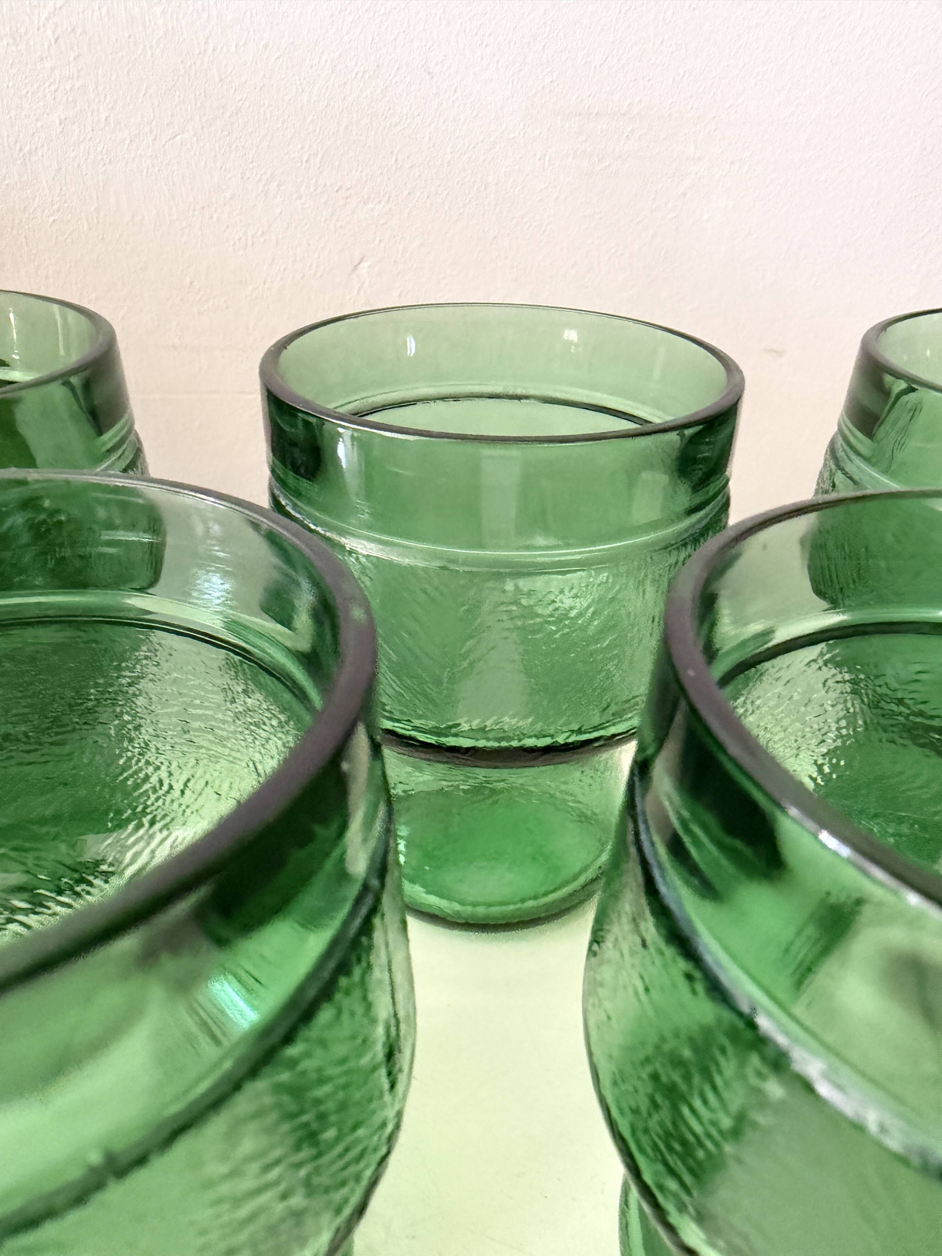 5 verres glaçures vert émeraude