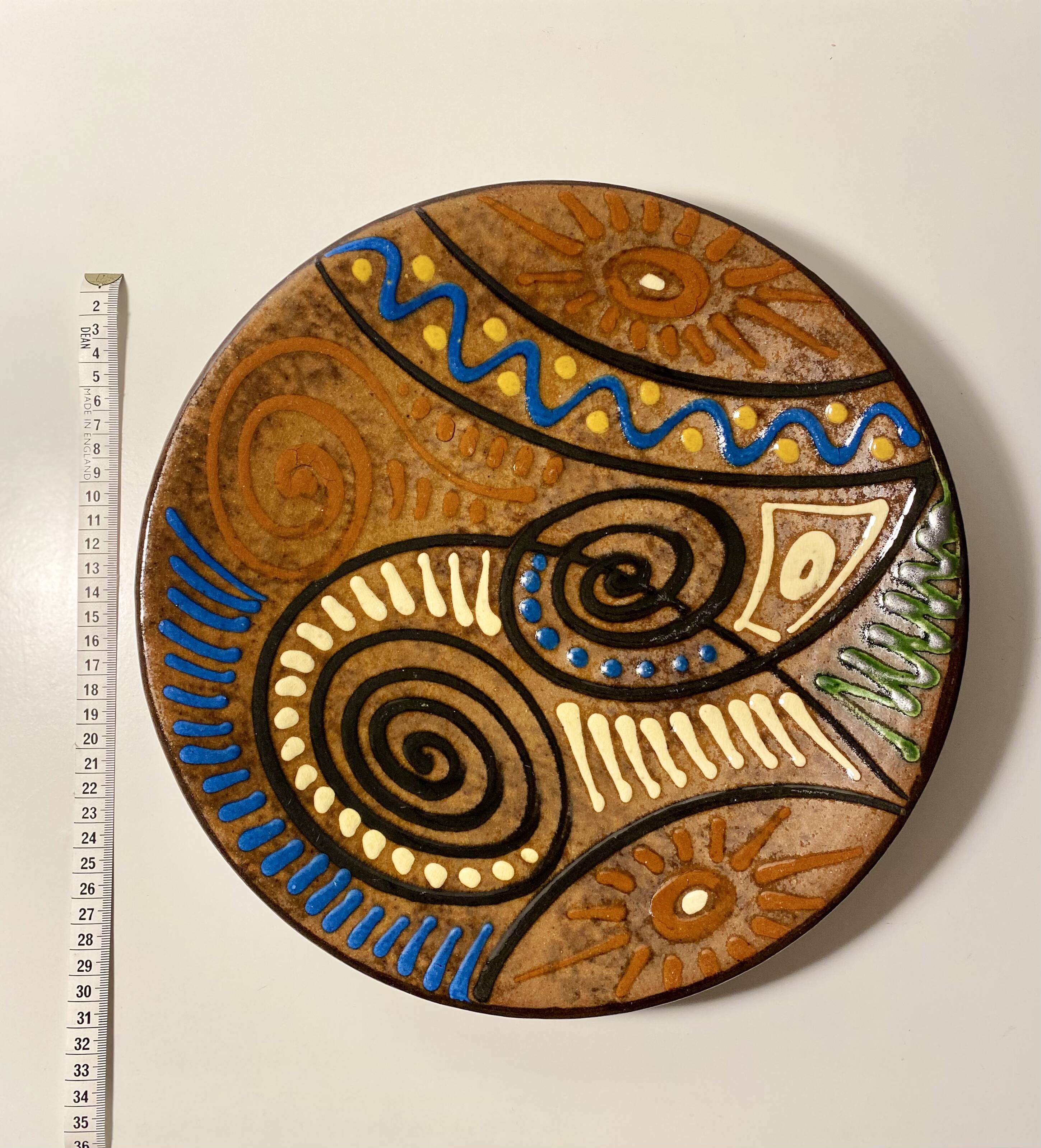 Puigdemont studio pottery decorative plate