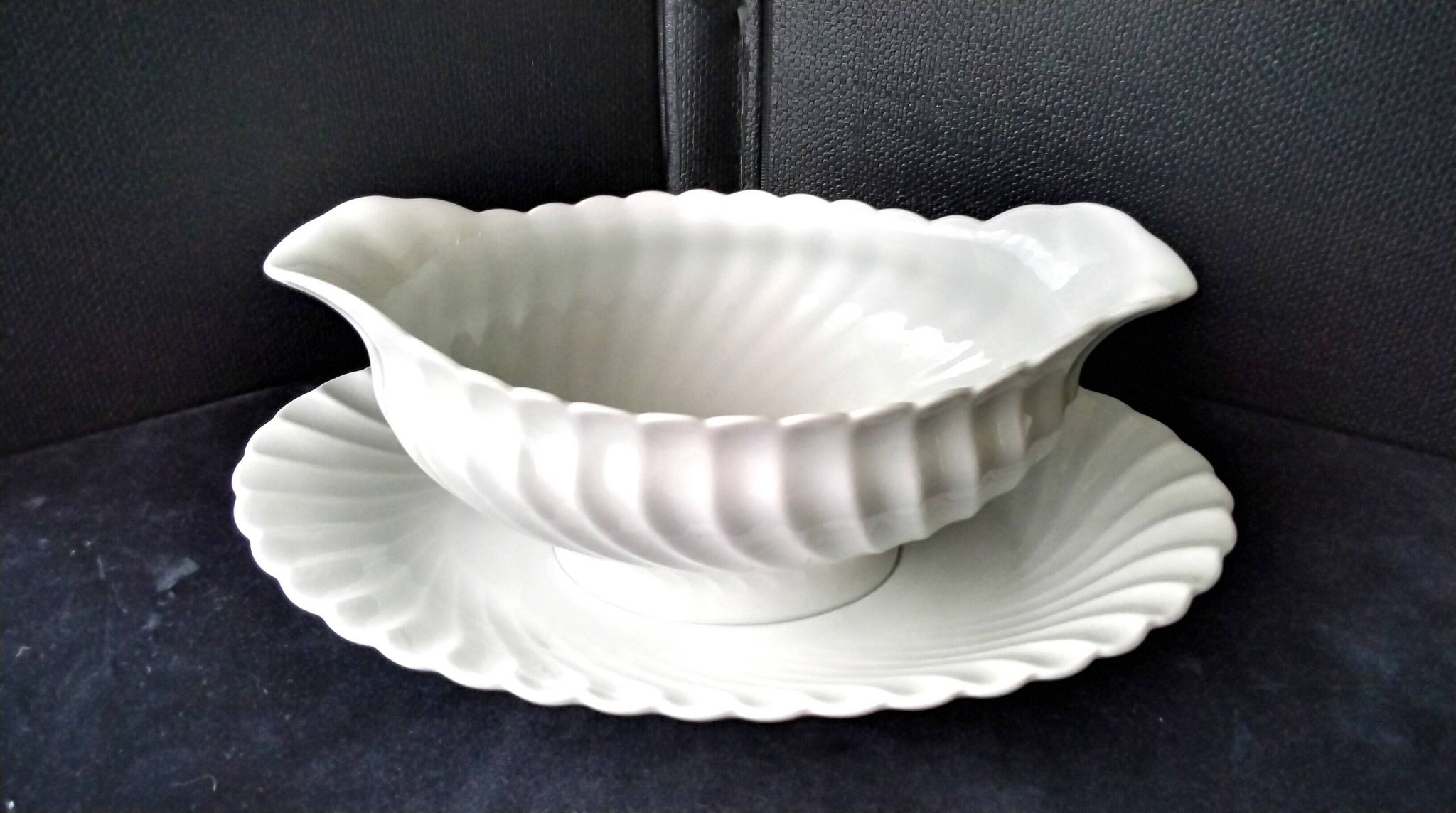 Limoges porcelain sauce boat Haviland Model "Torse"