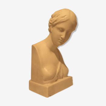 Bust of woman in off-white biscuit