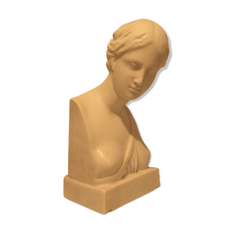 Bust of woman in off-white biscuit