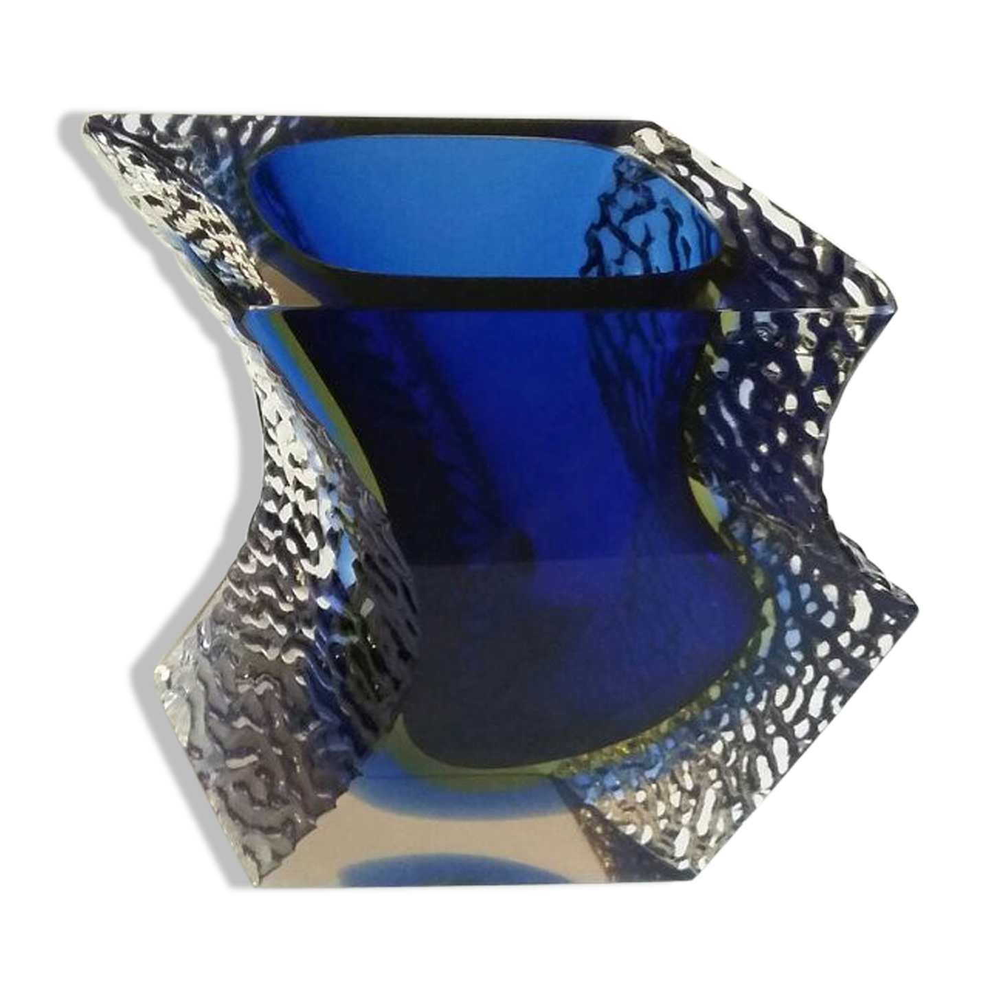 Vase Mandruzatto asymmetrical Murano Sommerso 70's