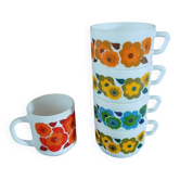 5 vintage cups in Arcopal/Lotus