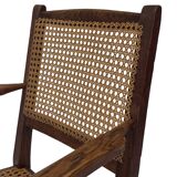 Fauteuil Art Déco en chêne tressé, design minimaliste.