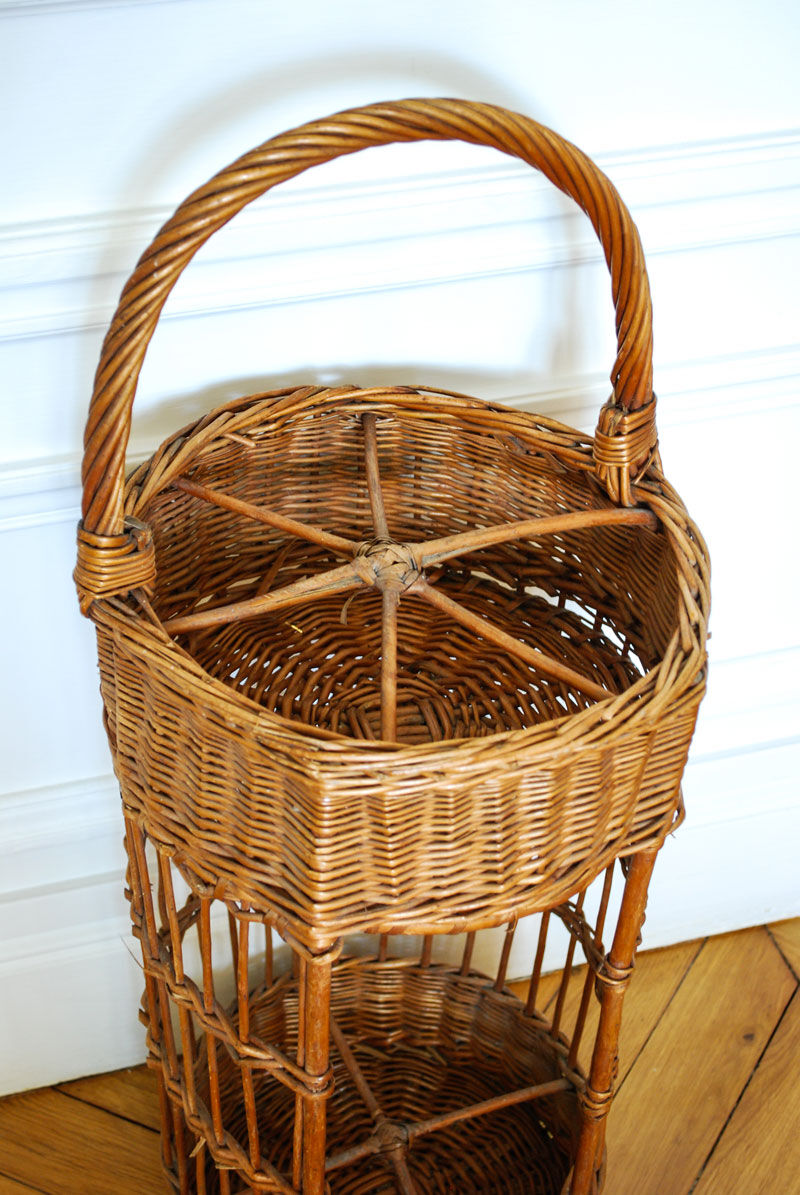 Wicker bottle rack bar basket