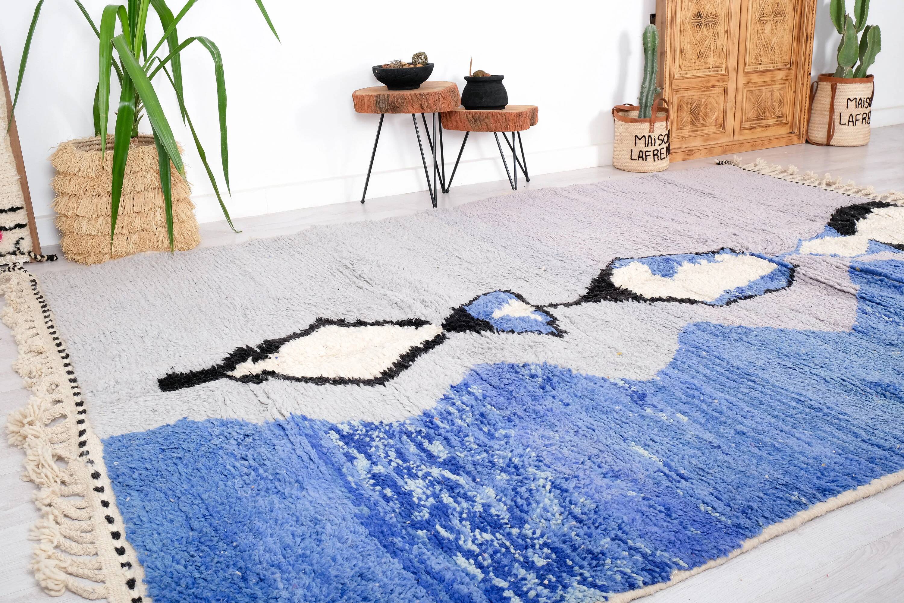 Unique handmade Berber rug 3x2 m