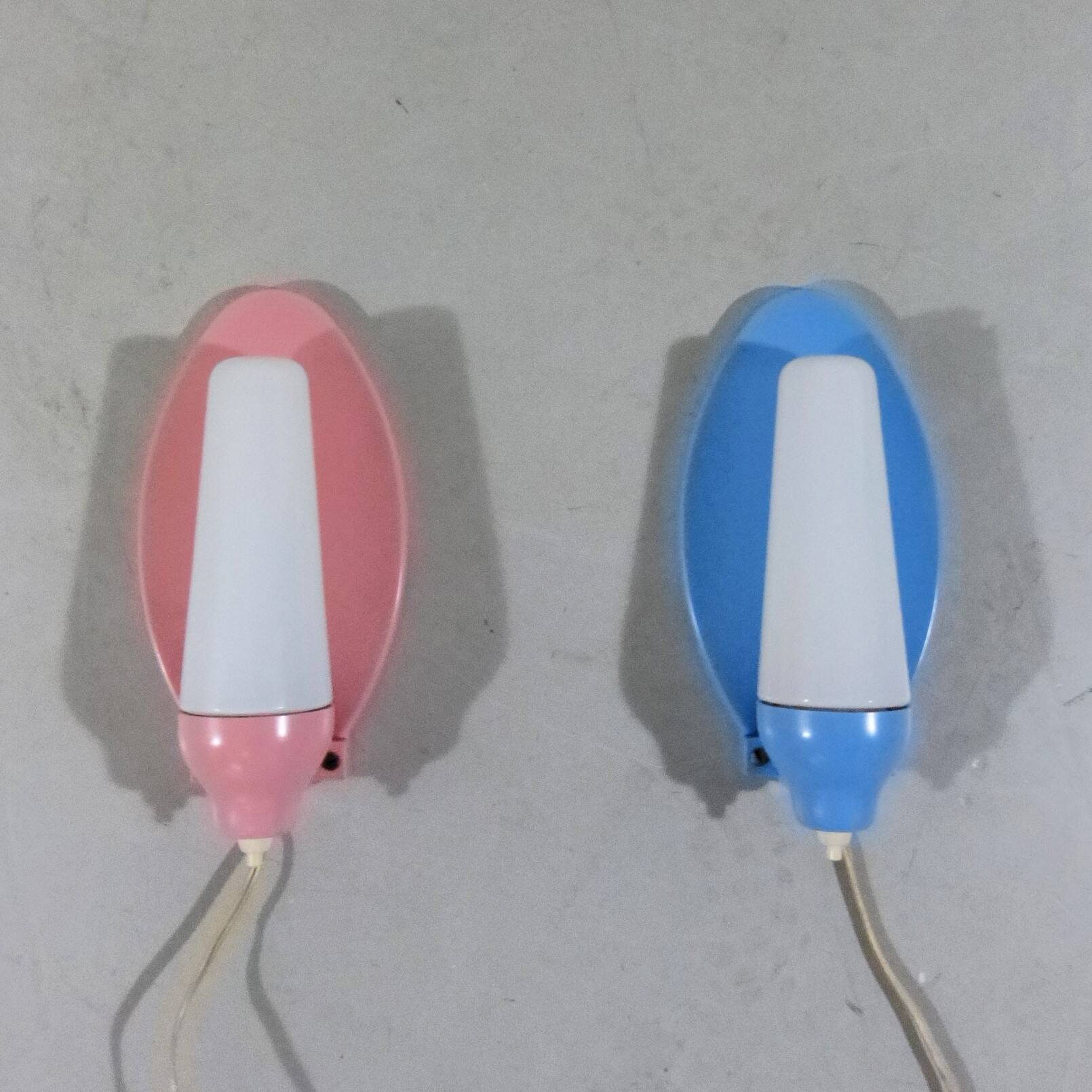 Set of 2 Wall lamps pink & blue 1950’s