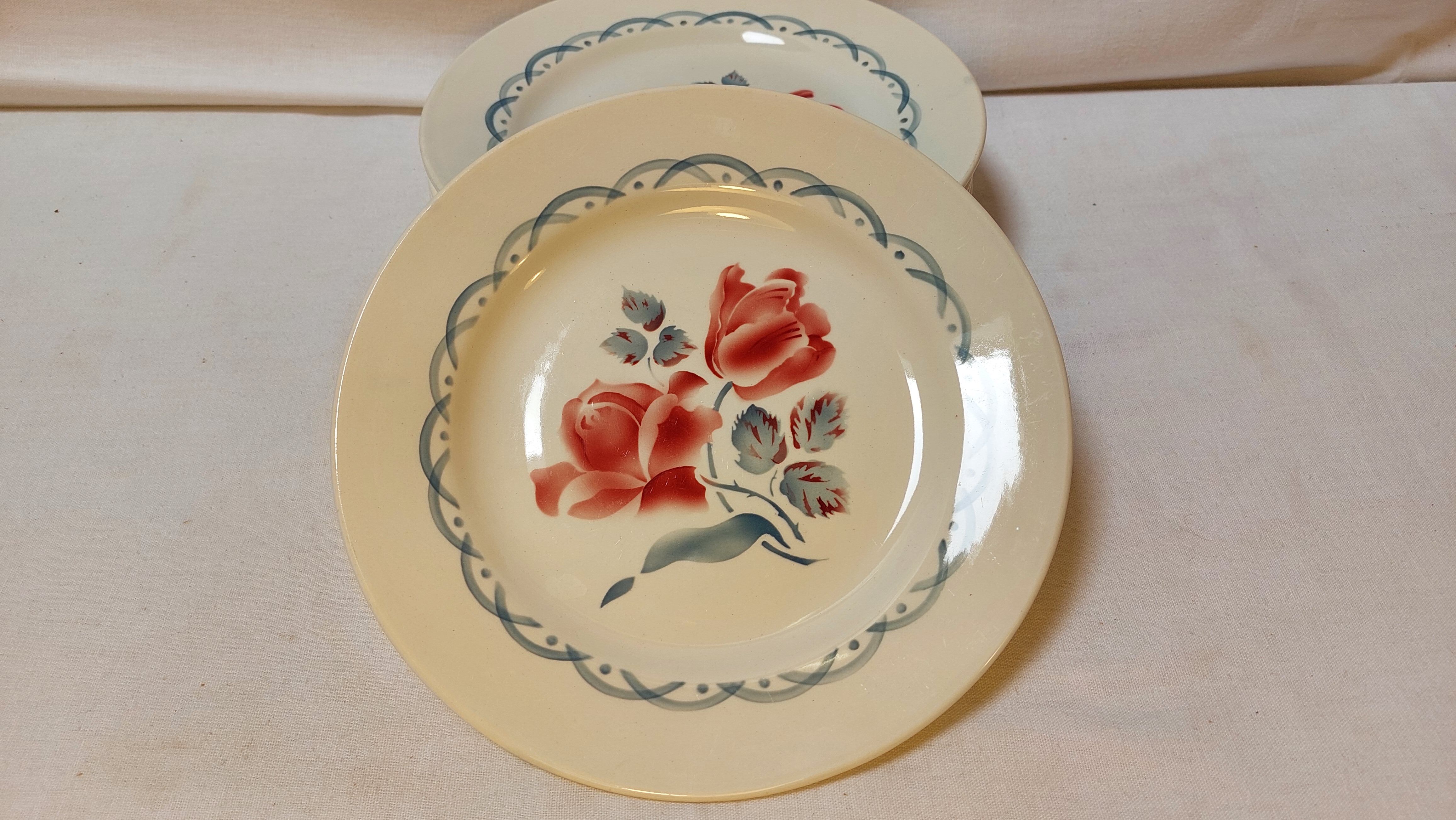 Set of 8 old flat plates from digoin sarreguemines earthenware factories - cannes model