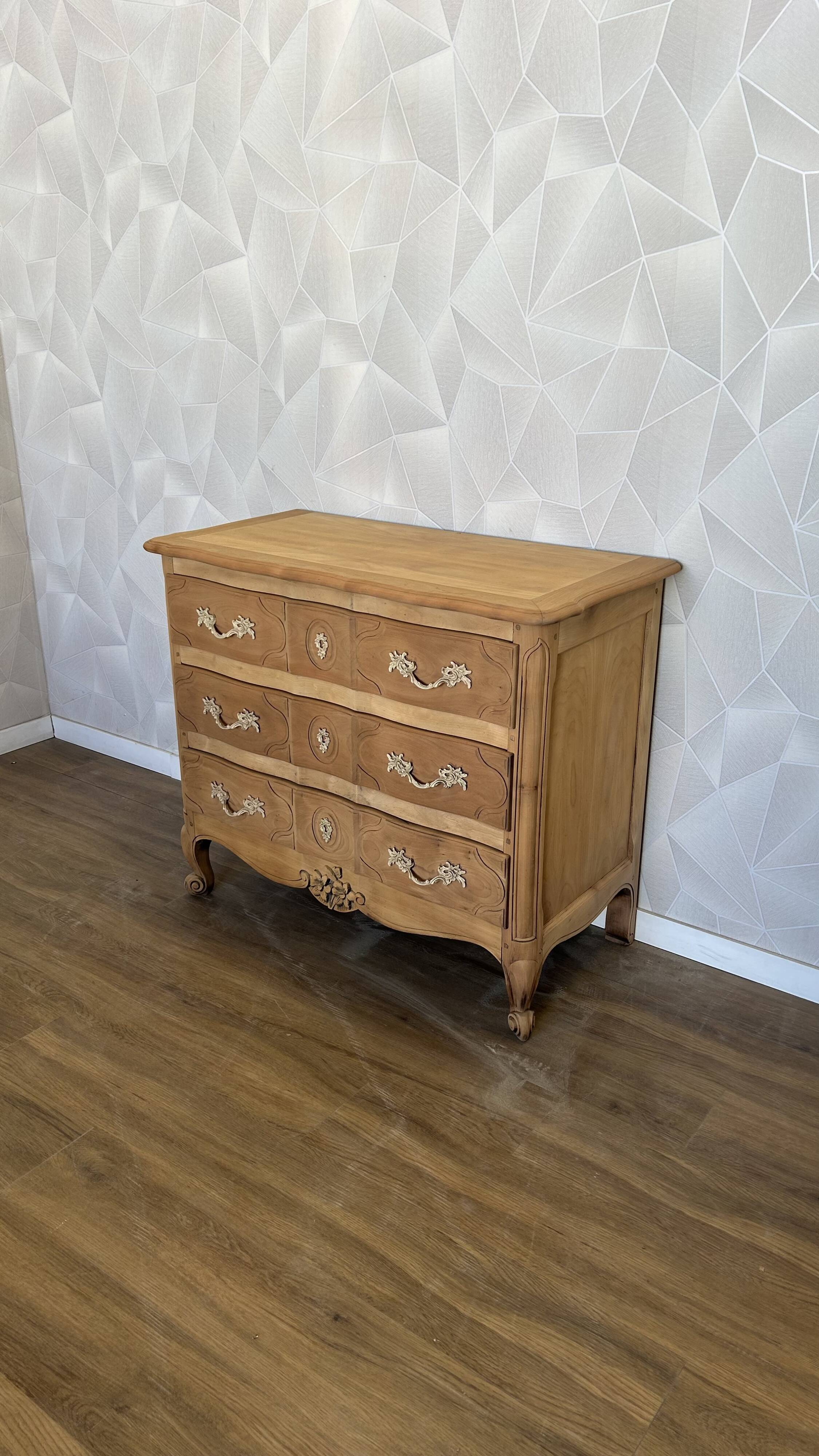 Commode style Louis XV aérogommé