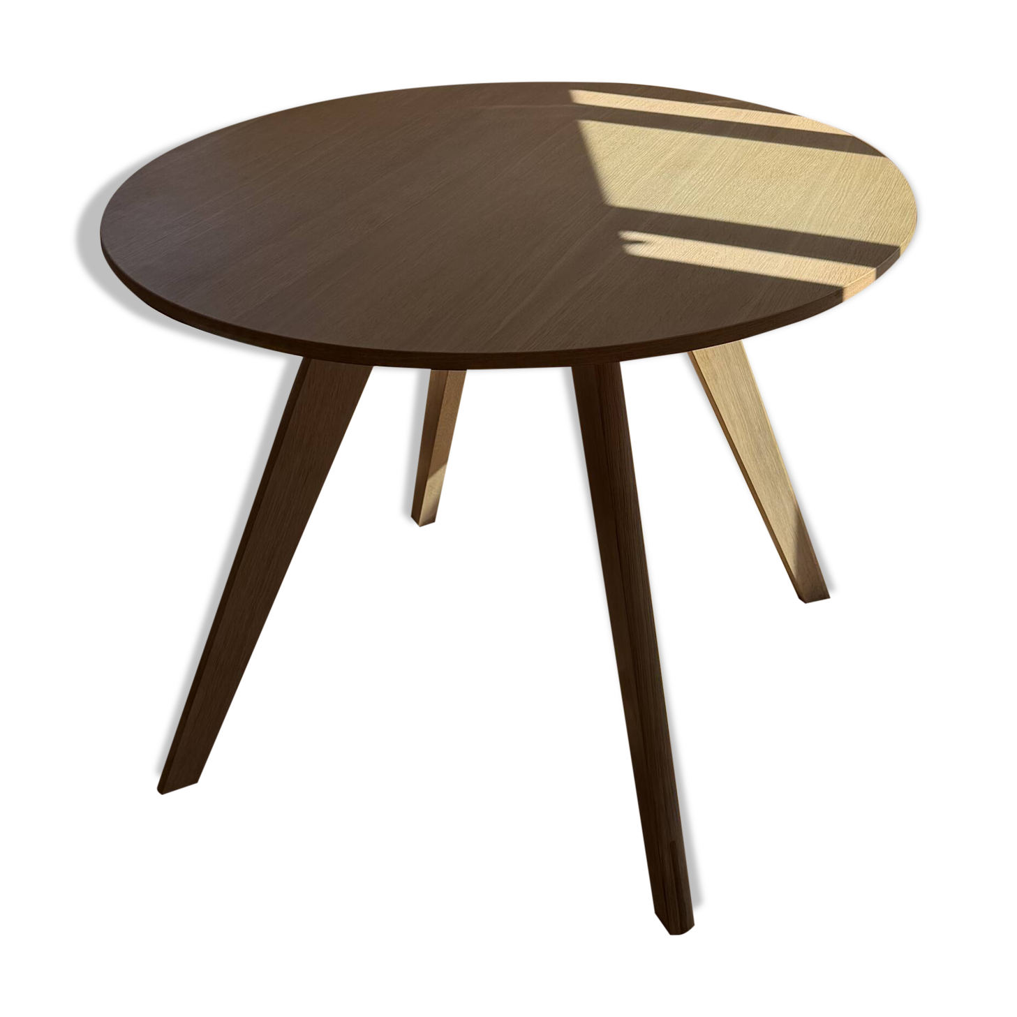 Bolia round table Ø100 cm in light oak – very good condition