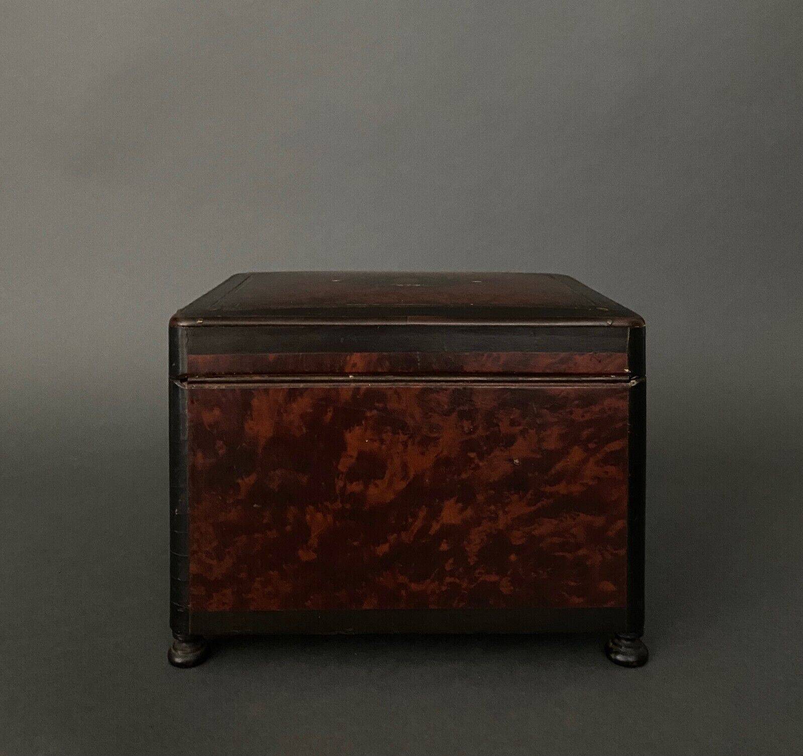 Napoleon III cigar box in 19th century magnifying glass