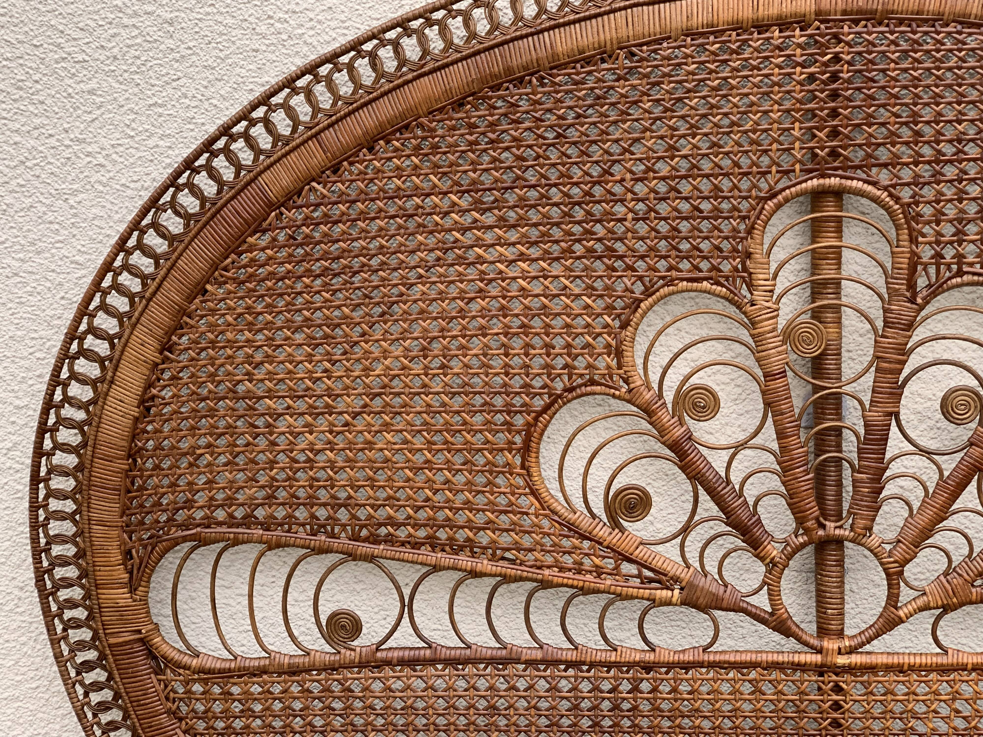 Tête de lit en rotin et cannage Emmanuelle peacock 1960