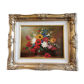 Painting bouquet of flowers in a vase