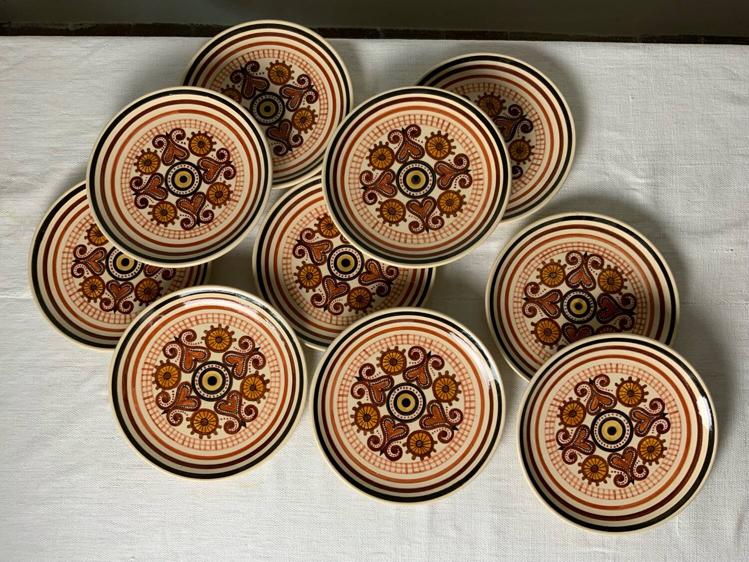 10 assiettes vintage