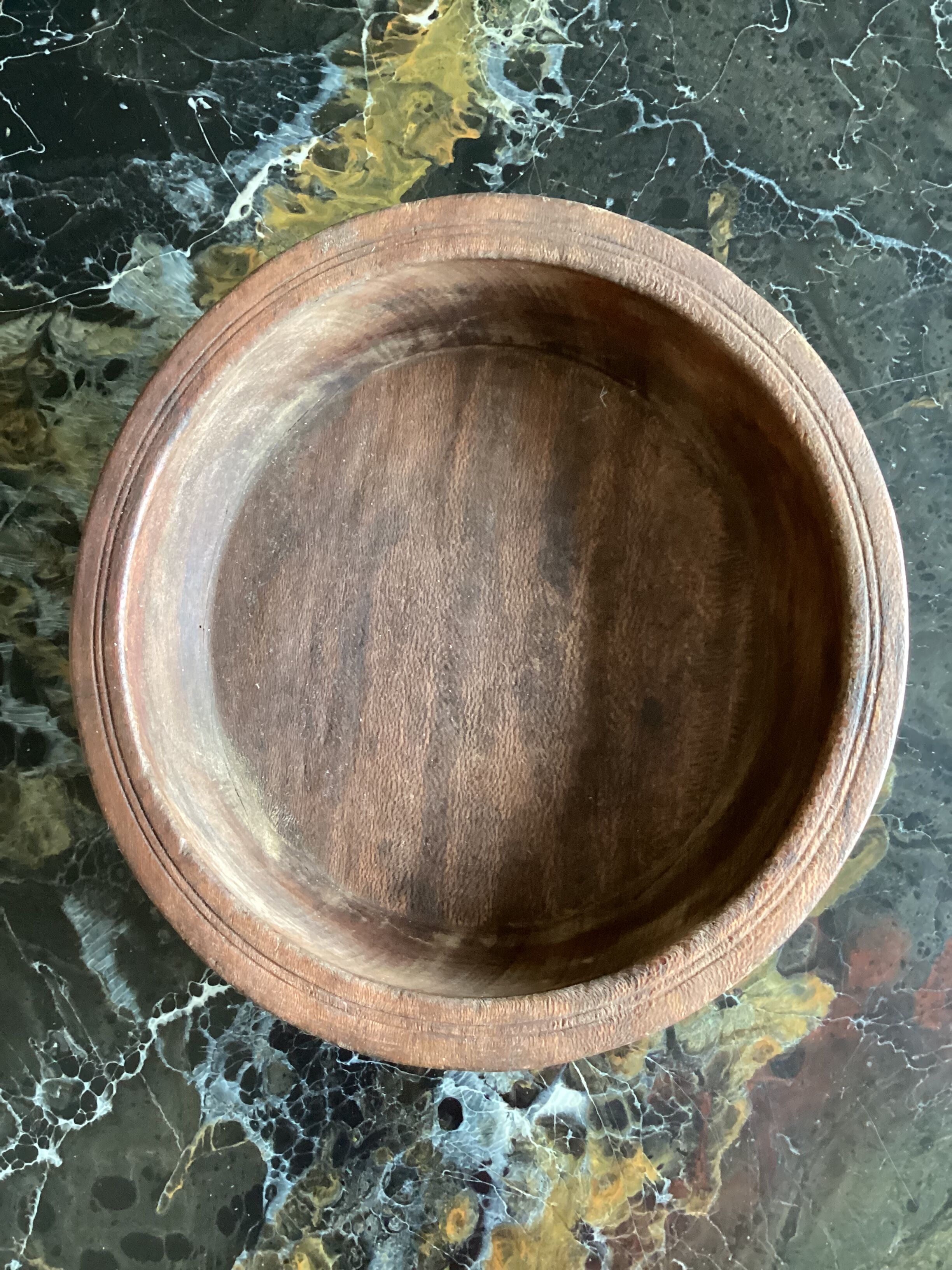 Solid wood dish ethical craftsmanship in the middle of XX century