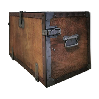 Military account secretary malle