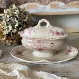 Lunéville ironstone sauceboat, Dutch model