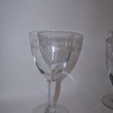 Set of 6 engraved crystal flared wine glasses from the 30s and 40s