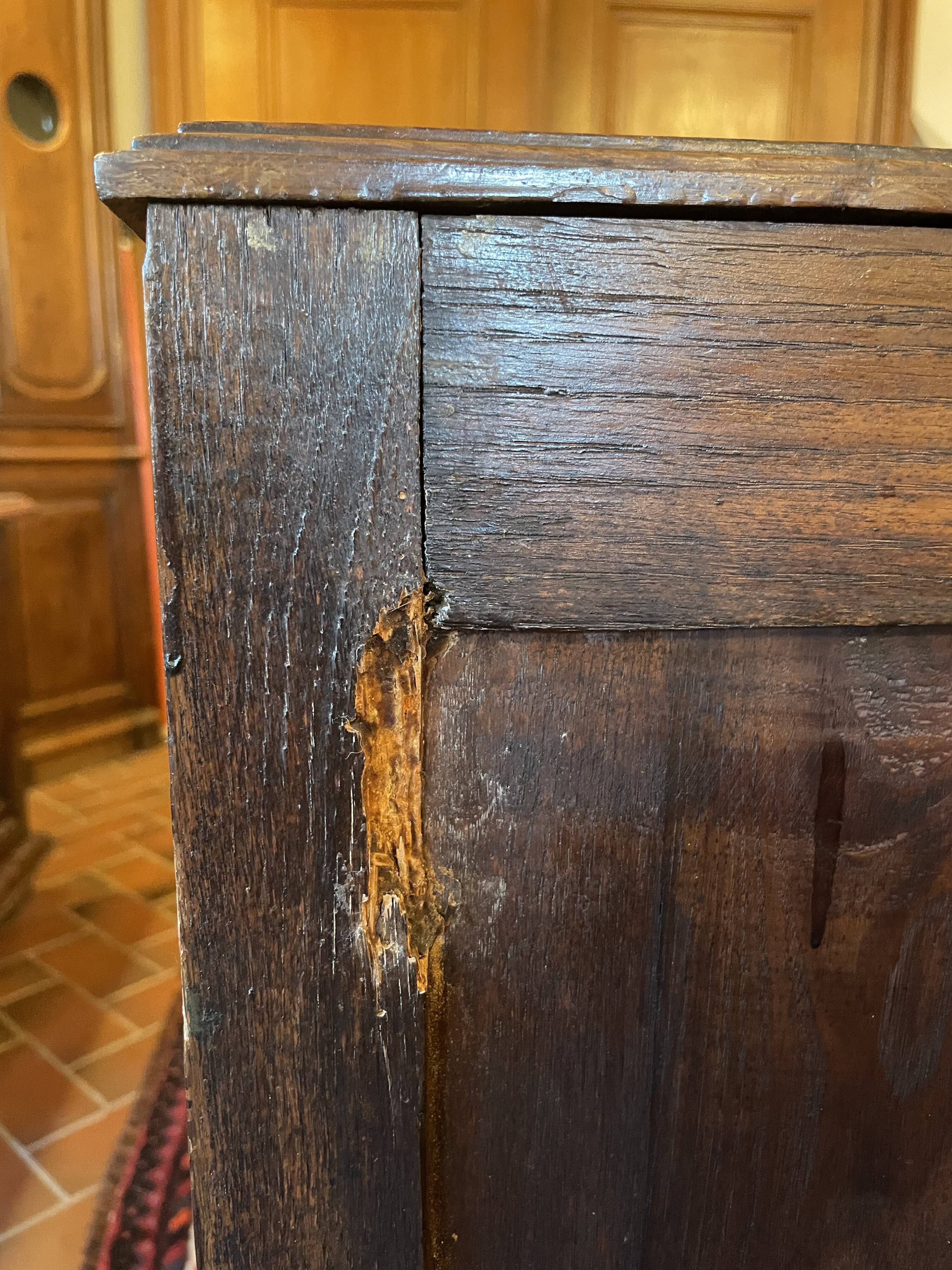 Art Deco oak chest of drawers