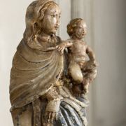 Virgin and Child in alabaster, significant trace of polychromy, Flanders 16th century.