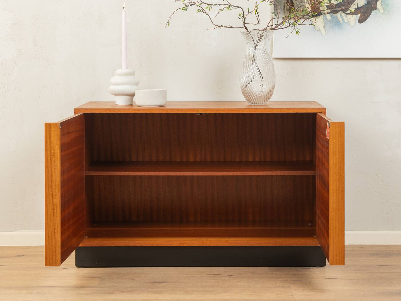 1960s dresser, Günter Renkel