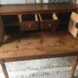 Pitch pine tiered desk