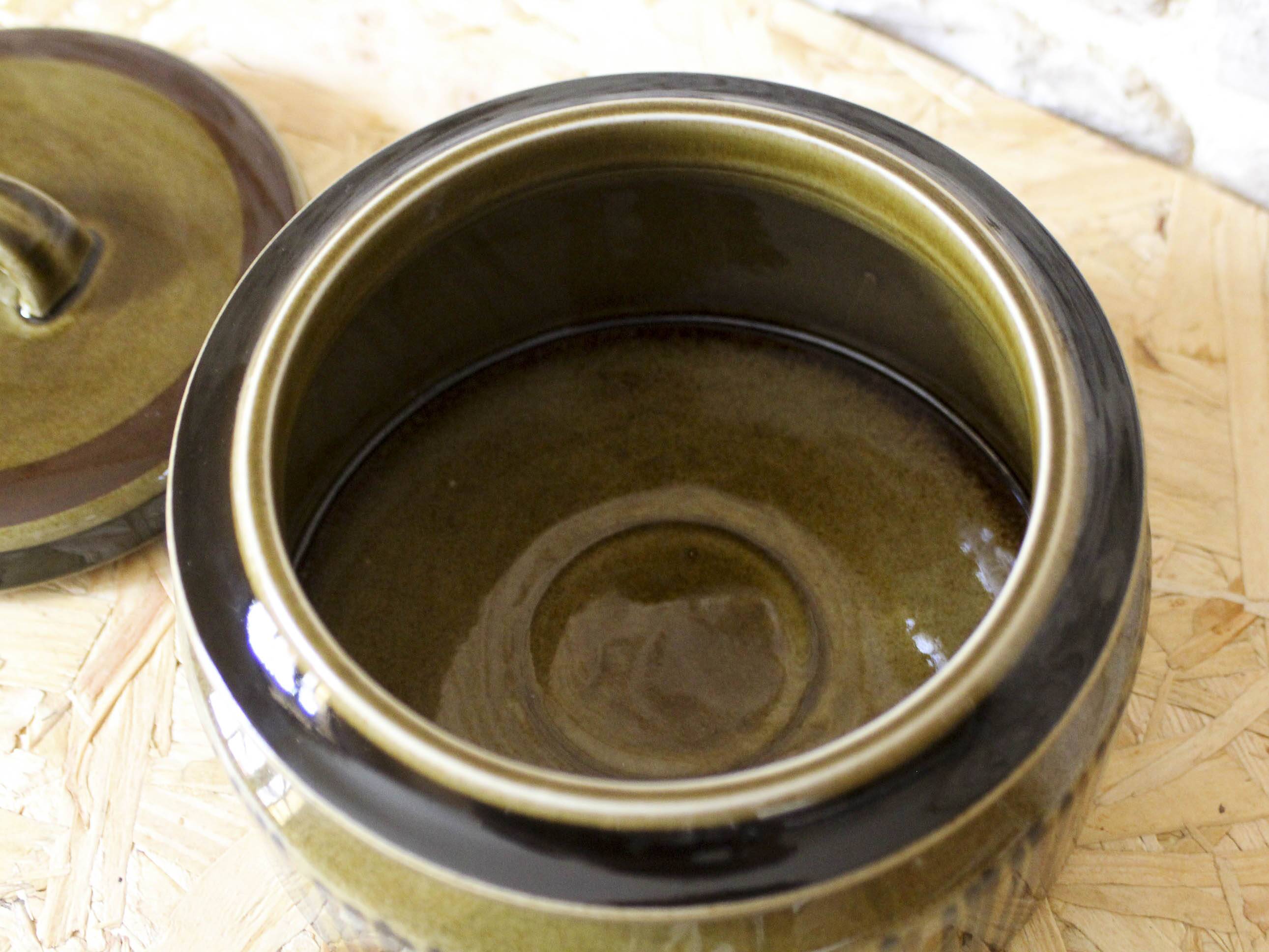 Kosmos series ceramic soup tureen by Arabia Finland