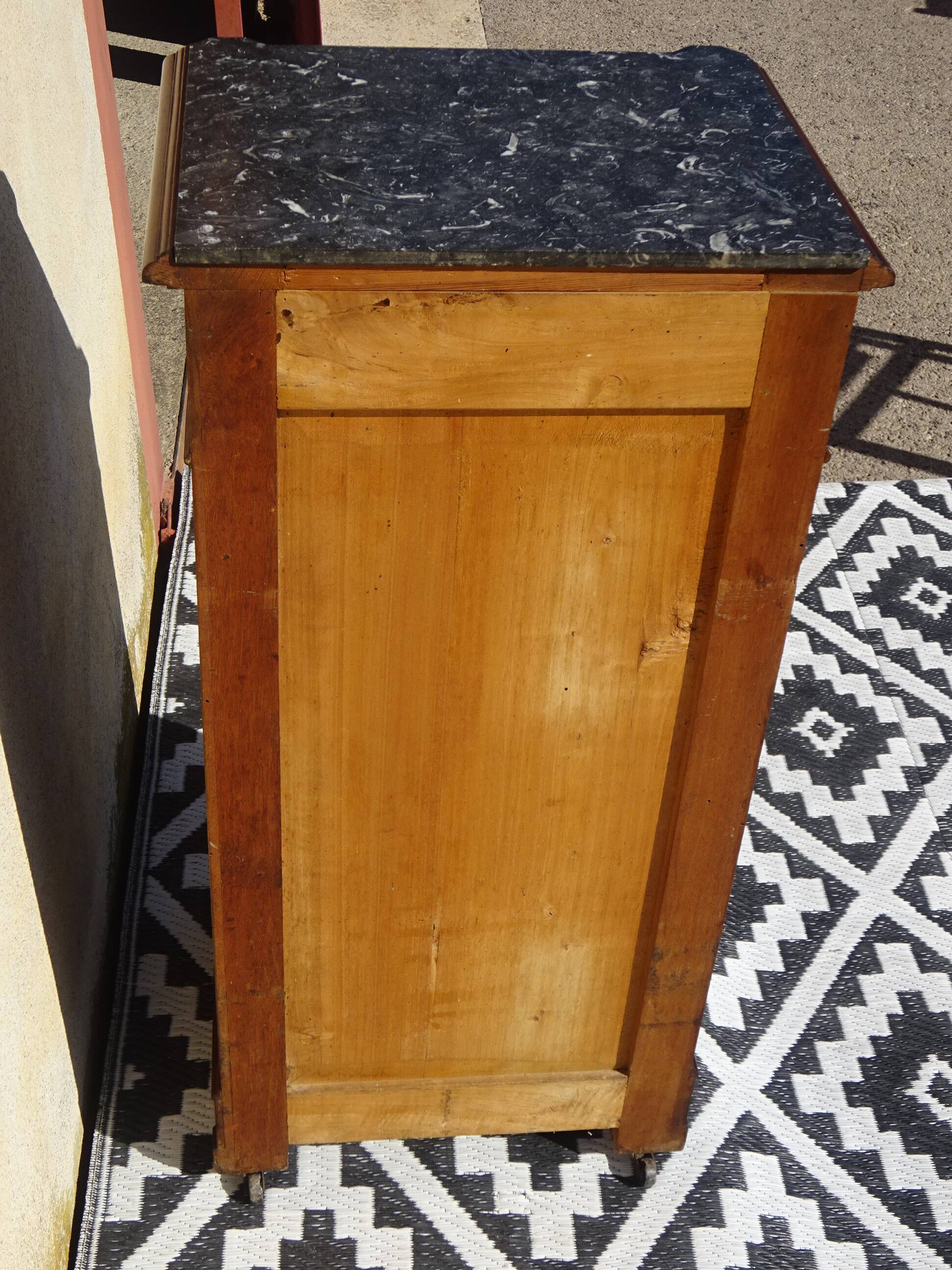 Nightstand with false drawers in walnut and marble, Louis Philippe