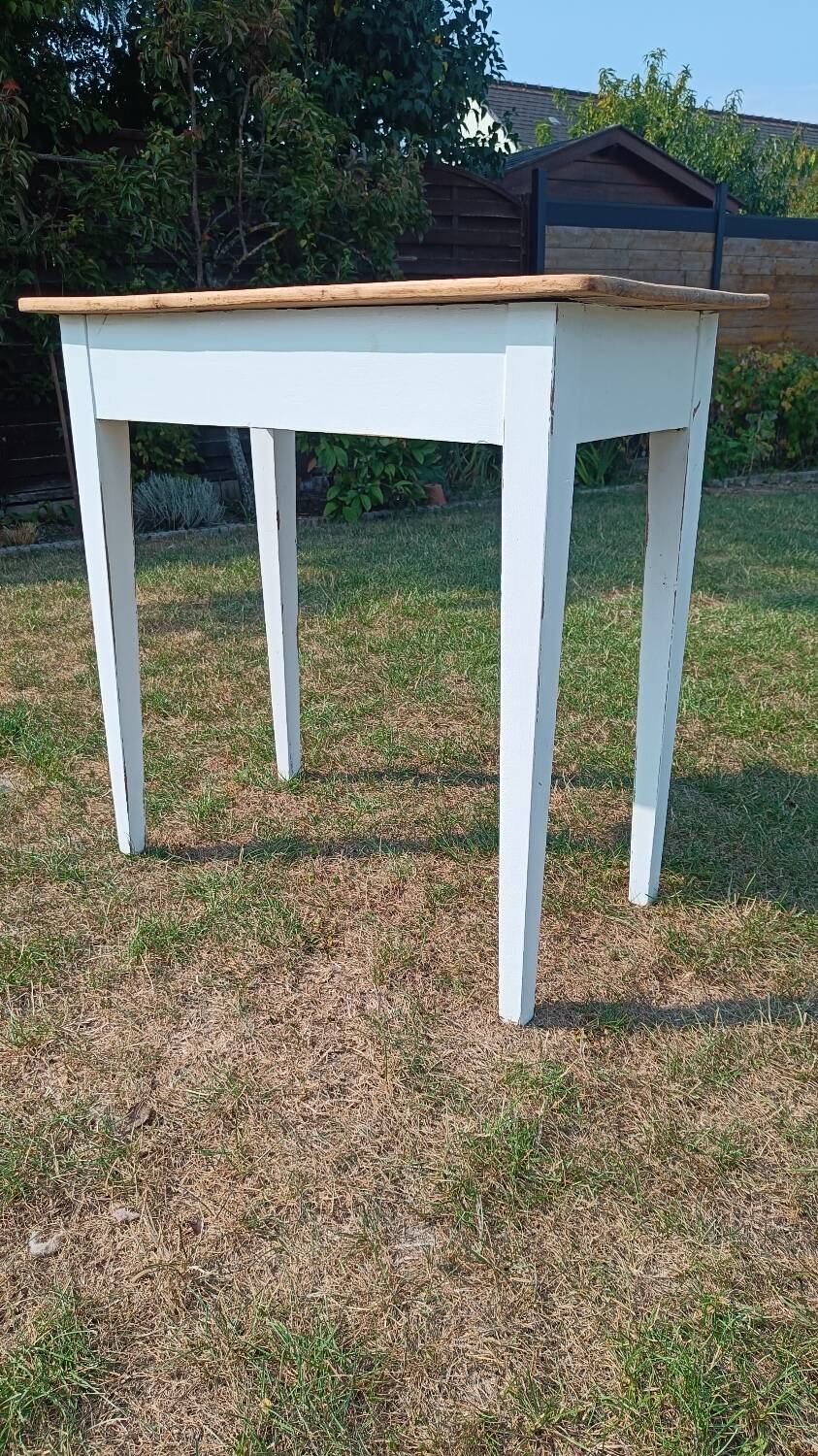 Patinated farmhouse table