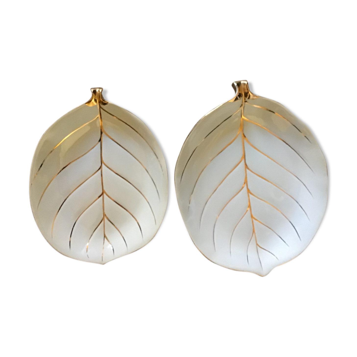 2 leaf cups