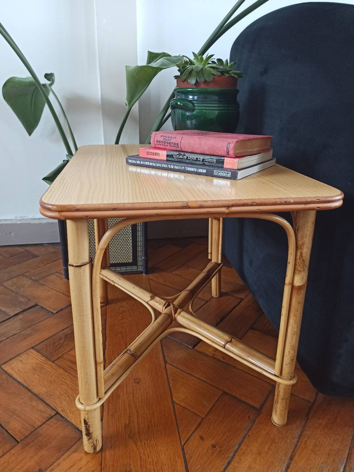 Table d'appoint vintage en rotin et bambou