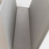 Porte-revues en métal chromé argenté vintage par Mascagni – design perforé, style futuriste, Italie années 1970