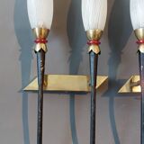 Large pair of 2-light torchiere wall lights 1950/60 in black metal and gilded brass.
