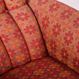 Fauteuil Rouge Midcentury Wingback, État d’origine, fabriqué en Tchéquie des années 1950.