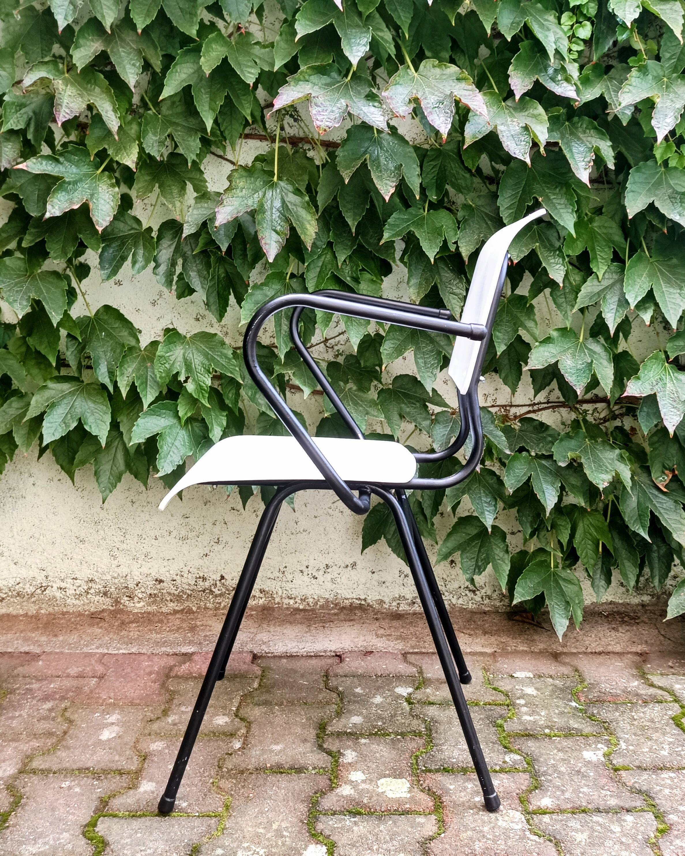 Tubular armchair by Jacques Hitier