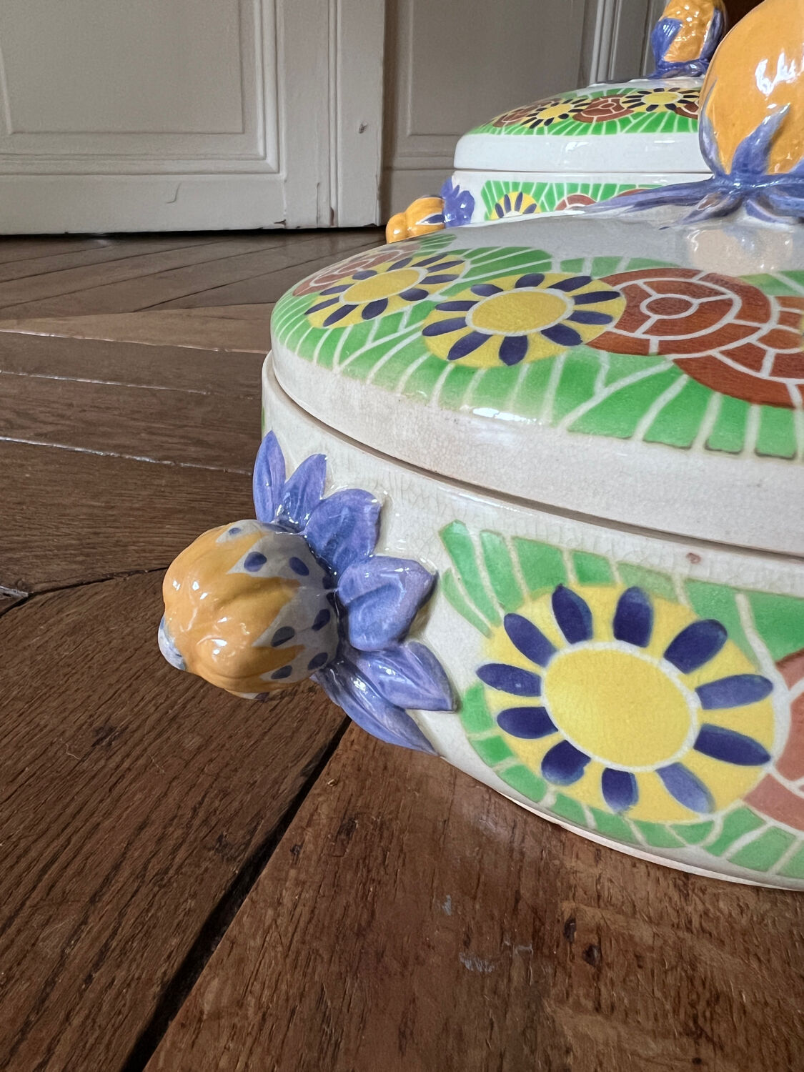 Kairouan Creil and Montereau soup tureens
