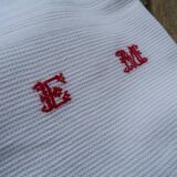 Old towel in white bee-niz cotton and red embroidery EM