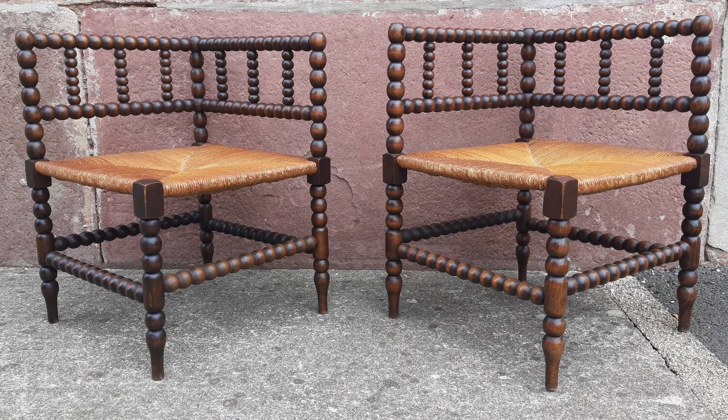 Pair of corner chairs or armchairs "fireplace corner" (Straw seat)