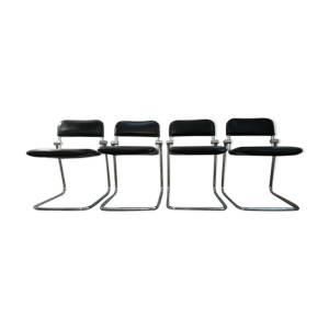 Suite de 4 chaises chrome et skai noir vintage