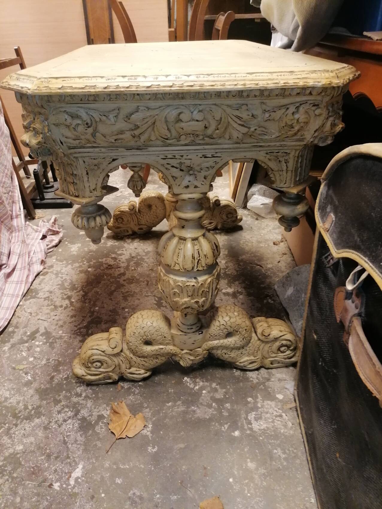 Antique entrance table - Neo-Renaissance