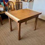 Extendable farmhouse table with 2 vintage leaves