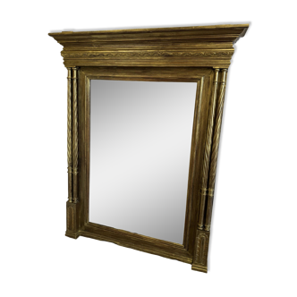 Miroir en bois doré