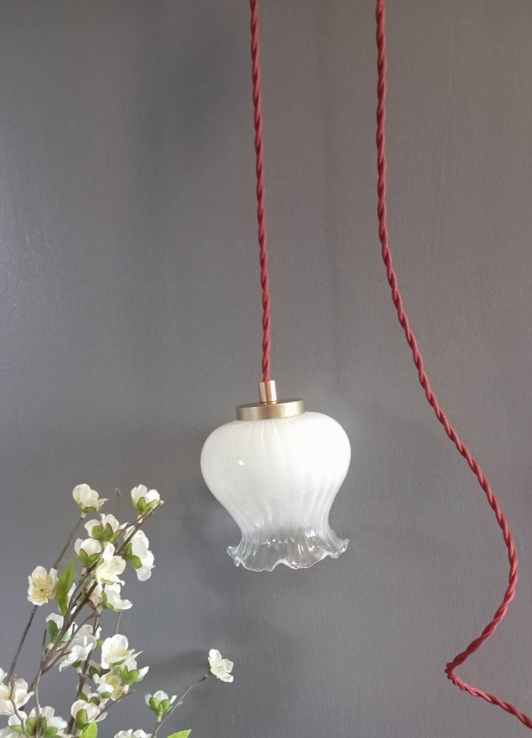 White opaline portable lamp, retro chic