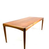 Coffee table in teak designed by H.W. Klein from the 1960s.
