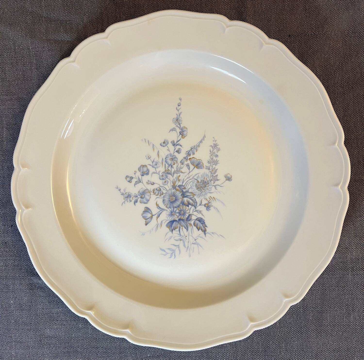 Limoges porcelain dinner service Ulim 46 pieces